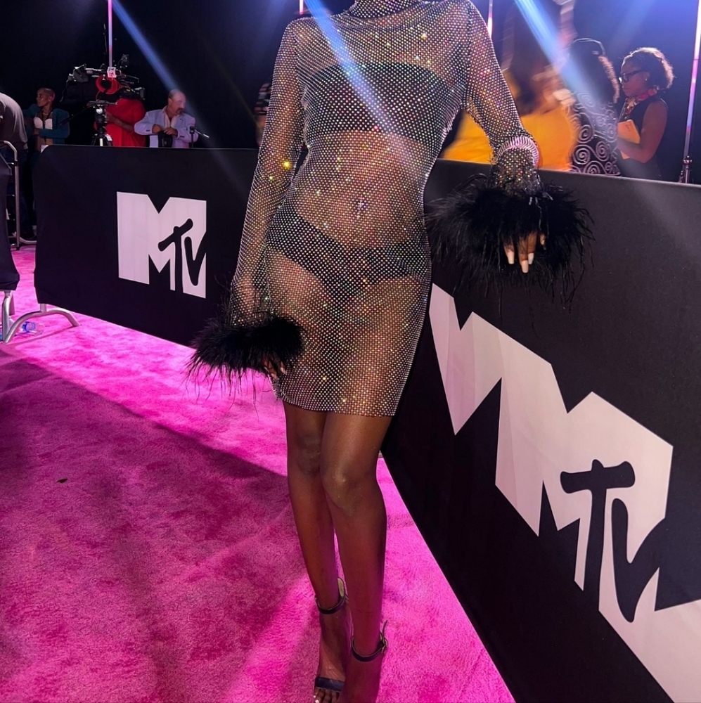 Rhinestone shimmering dress. Made for and worn at the red carpet for the VMA'S